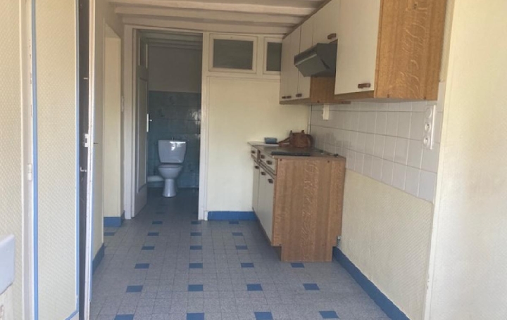 Maison VAL-AU-PERCHE (61260)  76 m2 110 000 € 