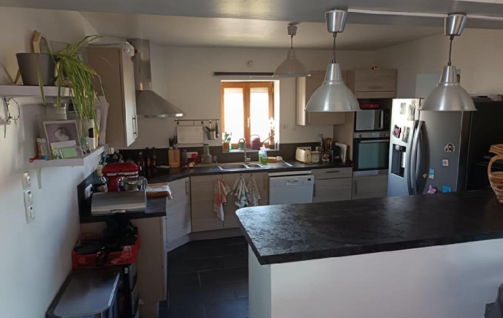 Maison LE FAVRIL (28190)  134 m2 192 600 € 