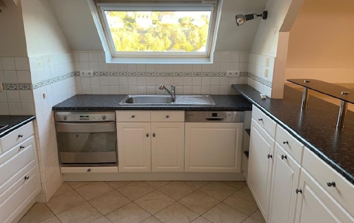 3 Pièces NOGENT-LE-ROTROU (28400)  76 m2 164 000 € 