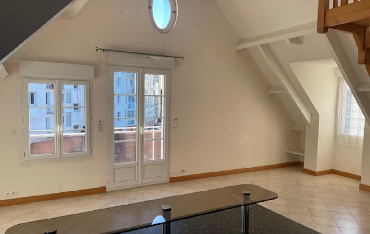 3 Pièces NOGENT-LE-ROTROU (28400)  76 m2 164 000 € 