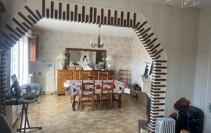 Maison VAL-AU-PERCHE (61260)  100 m2 149 000 € 
