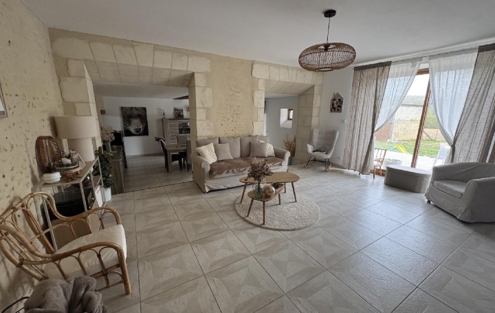 Maison AVEZE (72400)  218 m2 362 100 € 