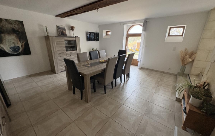 Maison AVEZE (72400)  218 m2 362 100 € 
