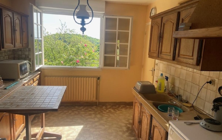 Maison TRIZAY-COUTRETOT-SAINT-SERGE (28400)  155 m2 144 700 € 