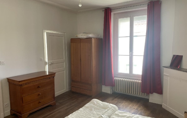 Maison CONDE-SUR-HUISNE (61110)  131 m2 128 400 € 