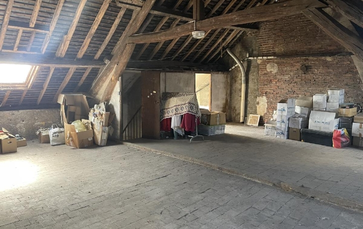 Maison CONDE-SUR-HUISNE (61110)  131 m2 128 400 € 