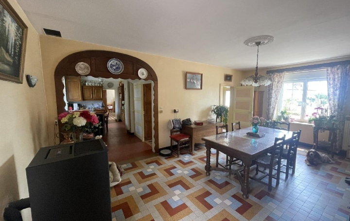 Maison LA CHAPELLE-SOUEF (61130)  196 m2 318 000 € 