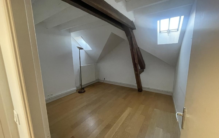 5 Pièces NOGENT-LE-ROTROU (28400)  128 m2 198 000 € 