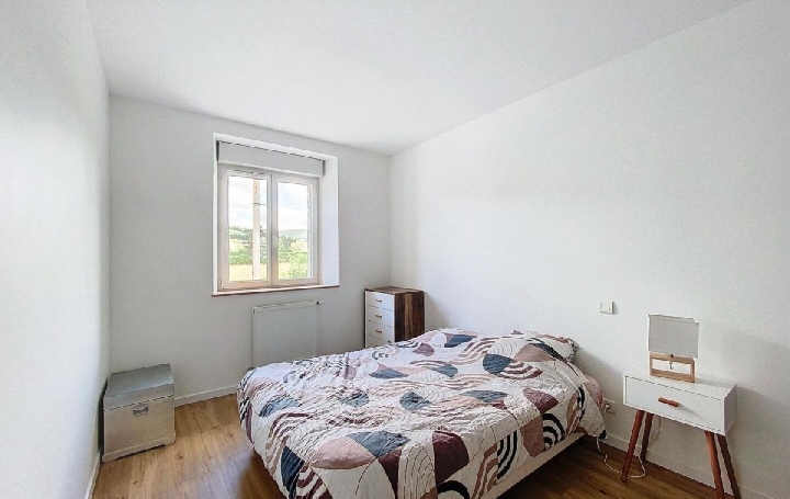 Maison VERZE (71960)  84 m2 830 € 