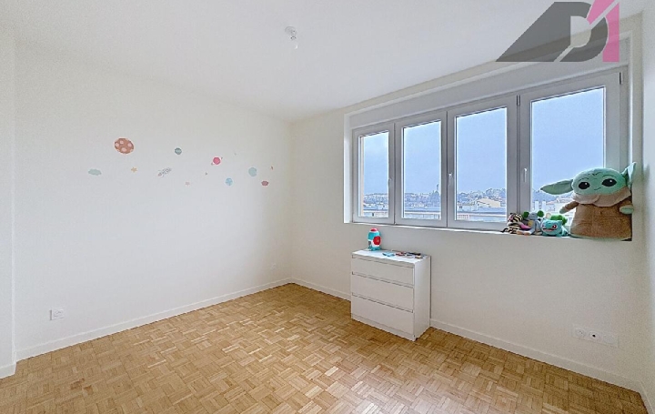 4 Pièces MACON (71000)  74 m2 850 € 