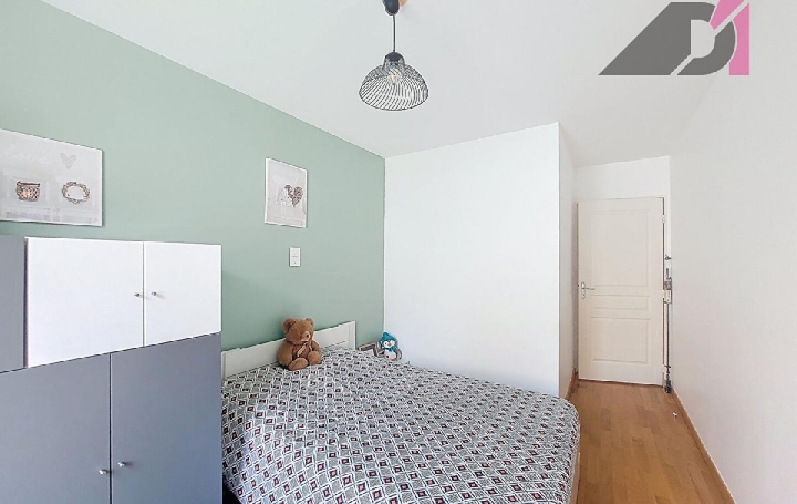 5 Pièces CHARNAY-LES-MACON (71850)  96 m2 1 030 € 