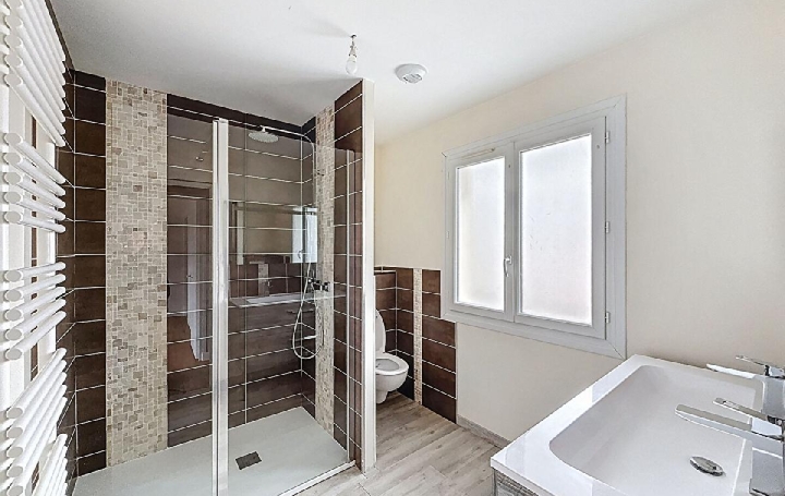 Maison MACON (71000)  73 m2 850 € 