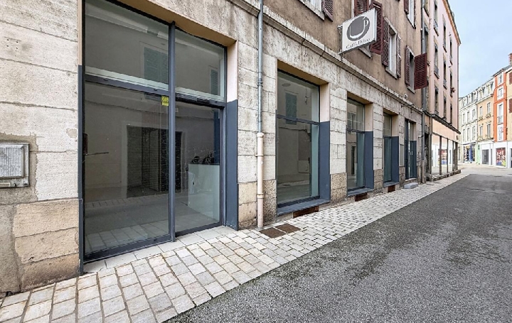 Local / Bureau MACON (71000) 100 m<sup>2</sup> 795 € 