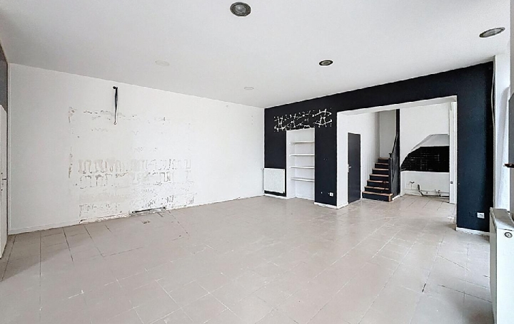 Local commercial MACON (71000)  100 m2 795 € 