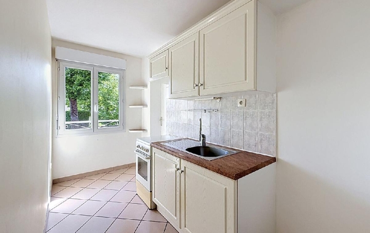 3 Pièces CLUNY (71250)  63 m2 760 € 