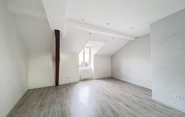 3 Pièces MACON (71000)  54 m2 590 € 