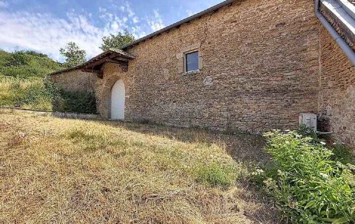 2 Pièces LOURNAND (71250)  64 m2 500 € 