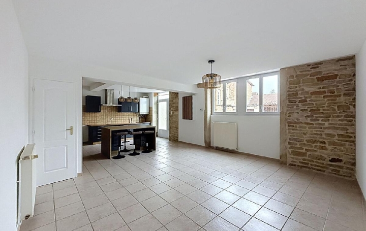 3 Pièces AZE (71260)  78 m2 800 € 