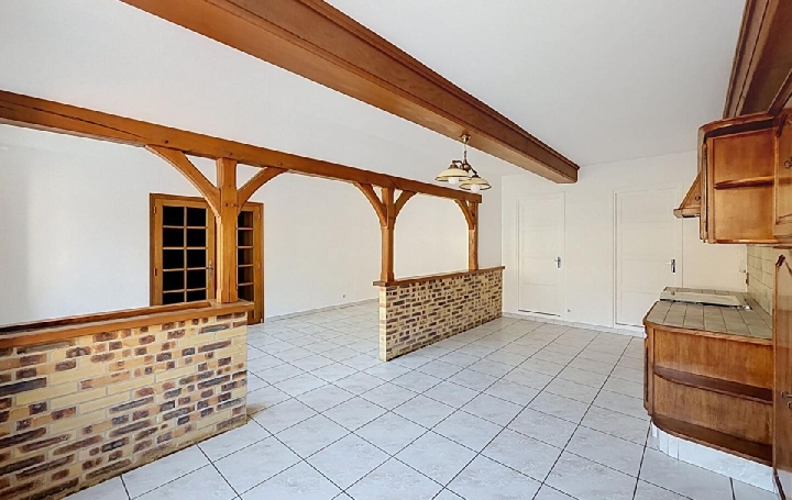 Maison PERONNE (71260)  116 m2 700 € 