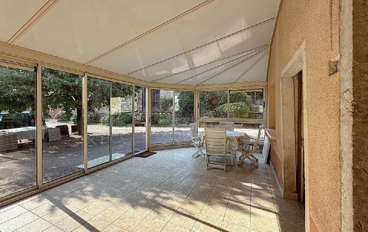 Maison PERONNE (71260)  116 m2 700 € 