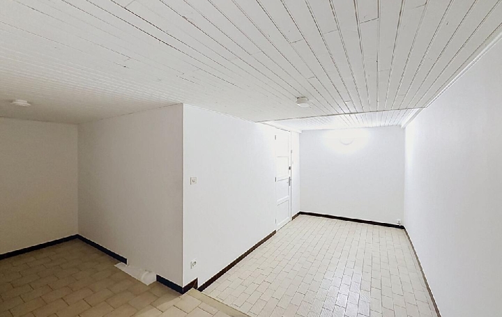 Maison PERONNE (71260)  116 m2 700 € 