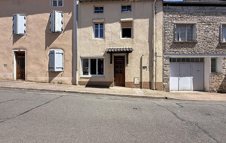 Maison SALORNAY-SUR-GUYE (71250)  101 m2 680 € 