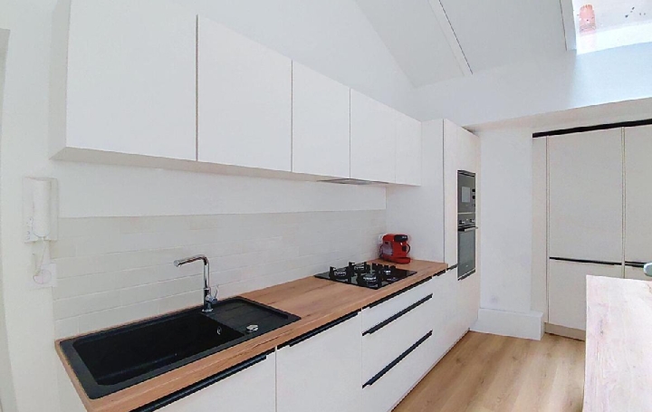 3 Pièces MACON (71000)  73 m2 780 € 