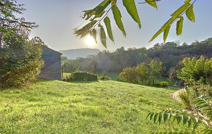 Réseau Immo-diffusion : Terrain  LA ROCHE-VINEUSE  1 020 m2 62 000 € 