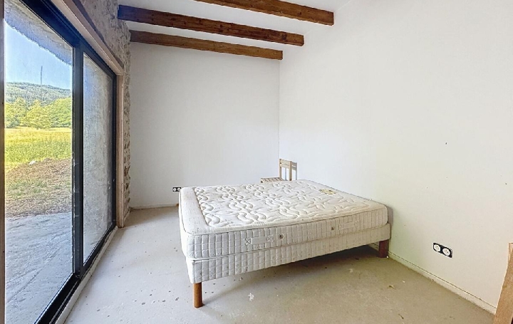 Maison DEUX-GROSNES (69860)  147 m2 262 000 € 