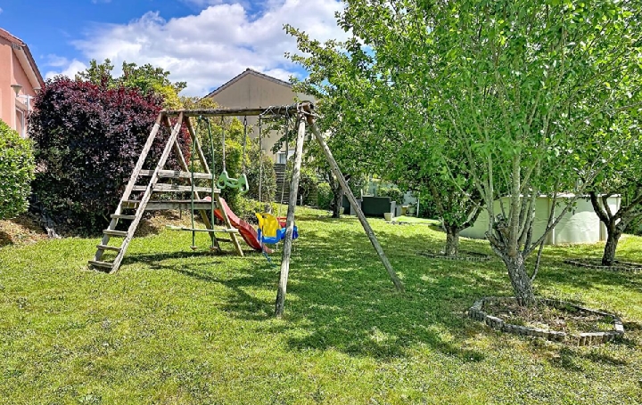 Maison CLUNY (71250)  150 m2 355 000 € 