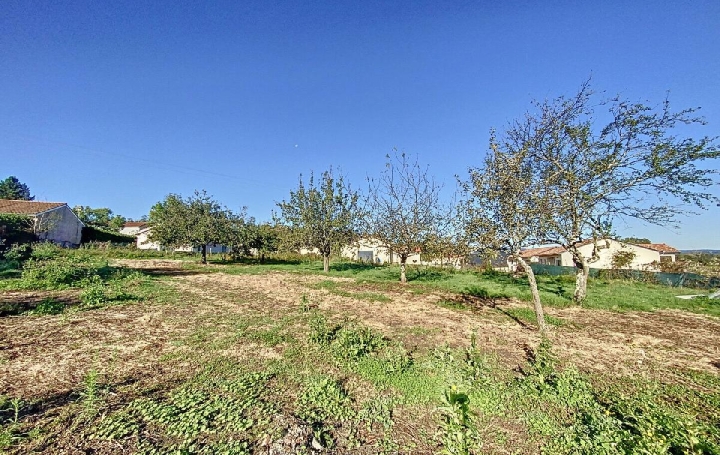Terrain LAIZE (71870)  1 400 m2 69 500 € 