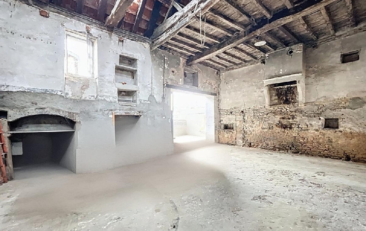 Maison VERZE (71960)  110 m2 85 000 € 