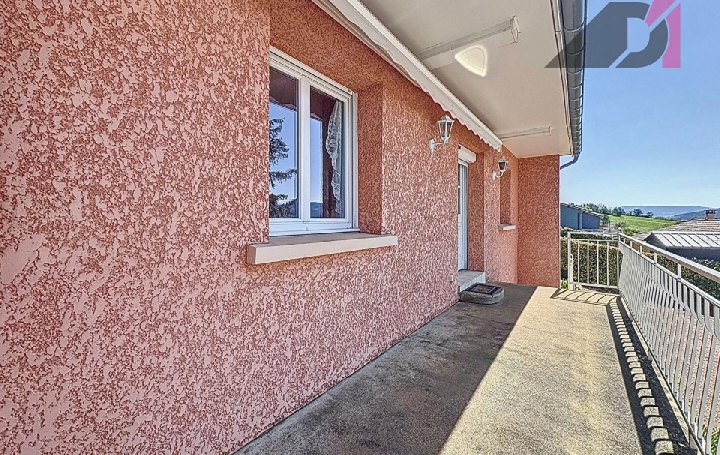 4 Pièces SANCE (71000)  96 m2 298 000 € 