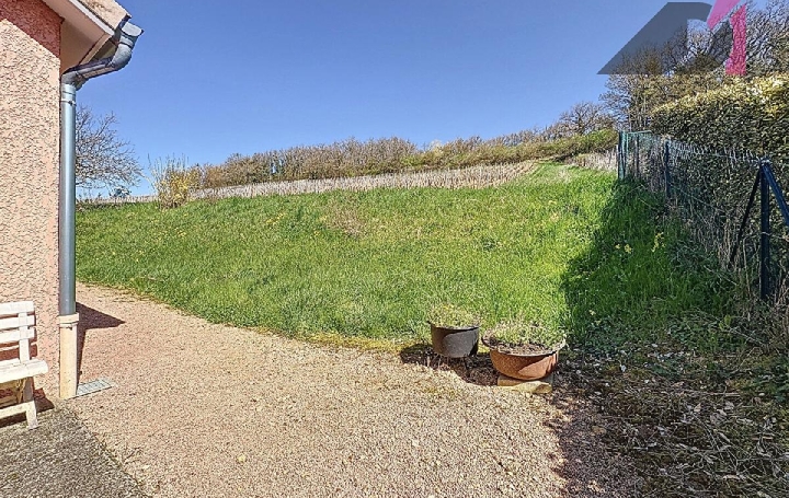 4 Pièces SANCE (71000)  96 m2 298 000 € 
