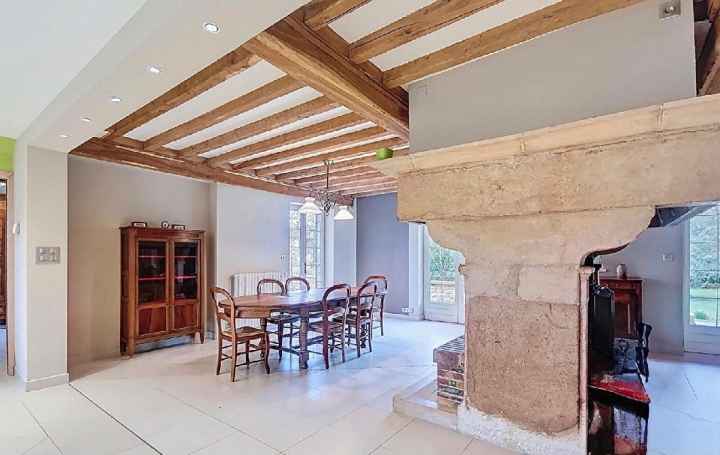 Maison CLUNY (71250)  300 m2 639 000 € 