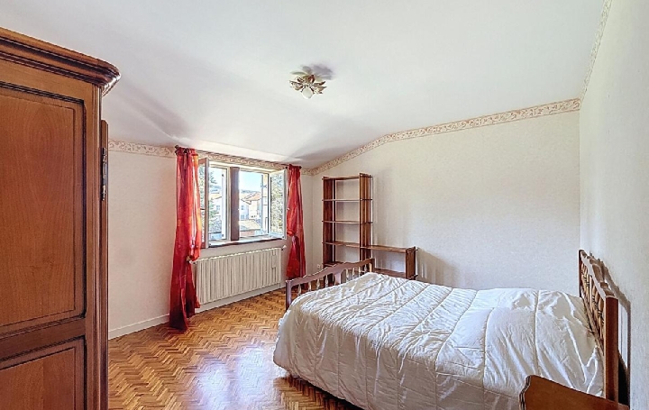 Maison CLUNY (71250)  300 m2 639 000 € 