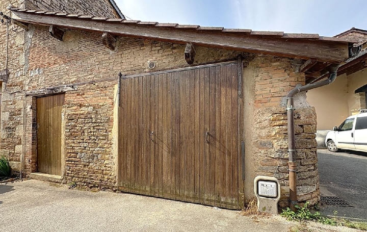 Maison AZE (71260)  79 m2 145 000 € 