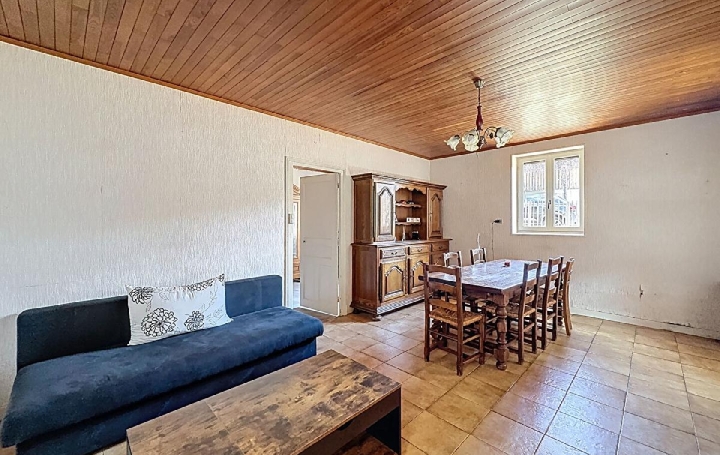 Maison BRAY (71250)  170 m2 221 000 € 