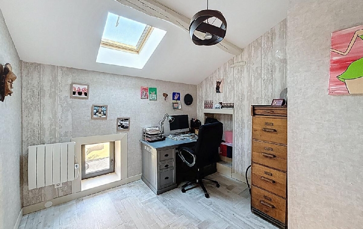 Maison VIRE (71260)  160 m2 365 000 € 