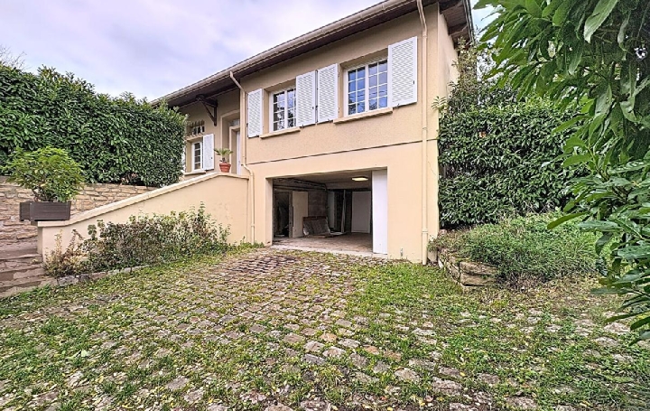 Maison VINZELLES (71680)  103 m2 270 000 € 