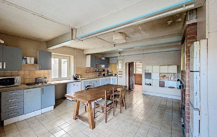 Maison NAVOUR-SUR-GROSNE (71520)  141 m2 83 000 € 