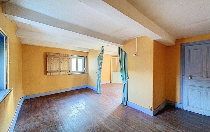 Maison NAVOUR-SUR-GROSNE (71520)  141 m2 83 000 € 