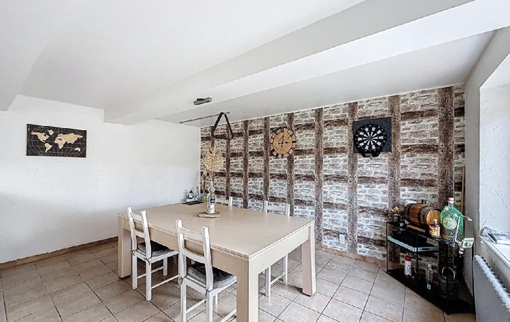 Maison SAINT-ALBAIN (71260)  145 m2 180 000 € 