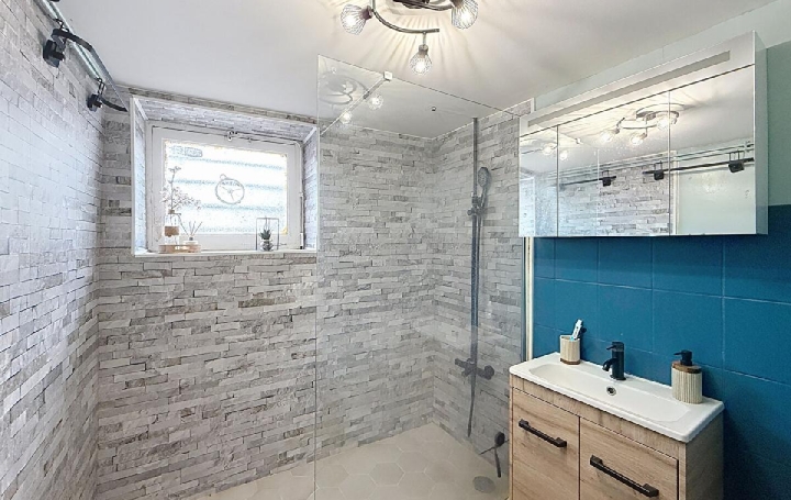 Maison SAINT-ALBAIN (71260)  145 m2 180 000 € 