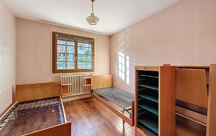 Maison LA ROCHE-VINEUSE (71960)  104 m2 230 000 € 