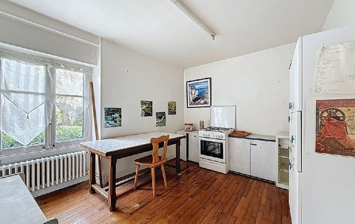 Maison LUGNY (71260)  167 m2 135 000 € 