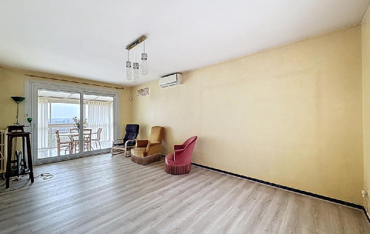 Maison FLEURVILLE (71260)  154 m2 265 000 € 