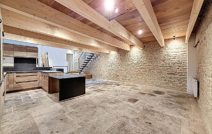 Maison CLUNY (71250)  200 m2 525 000 € 