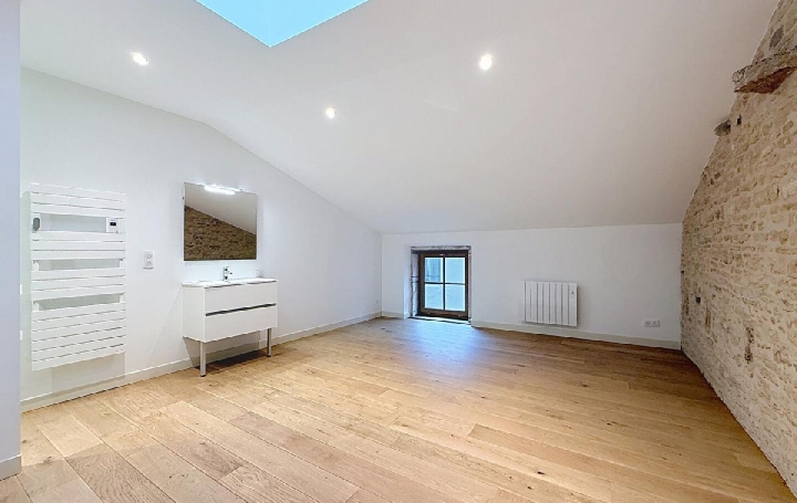 Maison CLUNY (71250)  200 m2 525 000 € 