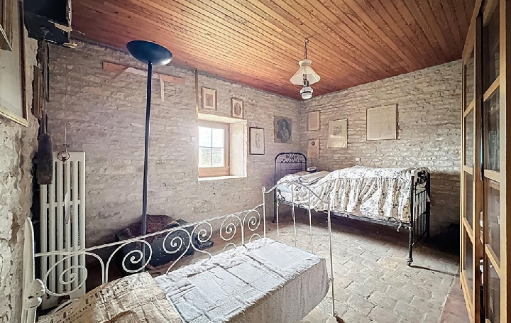 Maison LAIZE (71870)  158 m2 296 000 € 